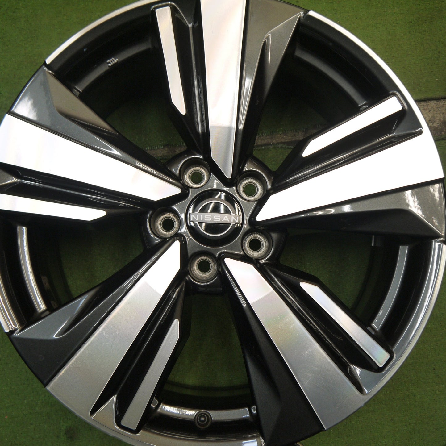 4本価格★日産 T33 エクストレイル 純正 ホイール 19インチ 19×7.5J PCD114.3/5H★5070407Hホ