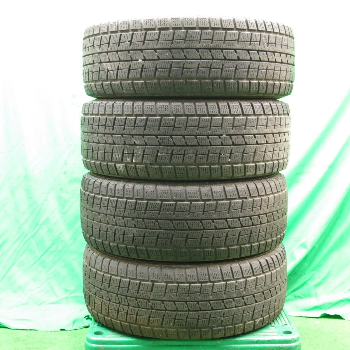 バリ溝!8.5分★トヨタ アイシス 純正 205/55R16 スタッドレス ダンロップ DSX 16インチ PCD114.3/5H★4042705ナス