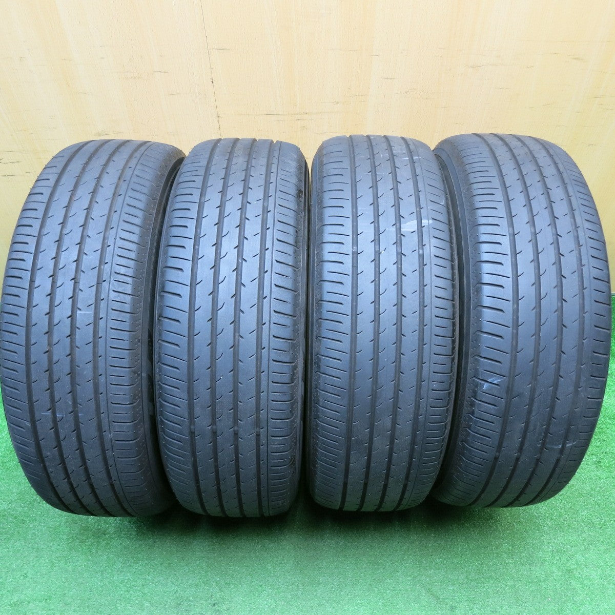 バリ溝!23年!キレイ!9分★トヨタ 40系 アルファード ヴェルファイア 純正 225/60R18 ヨコハマ アドバン V03 18インチ PCD120/5H★5110902HAノ