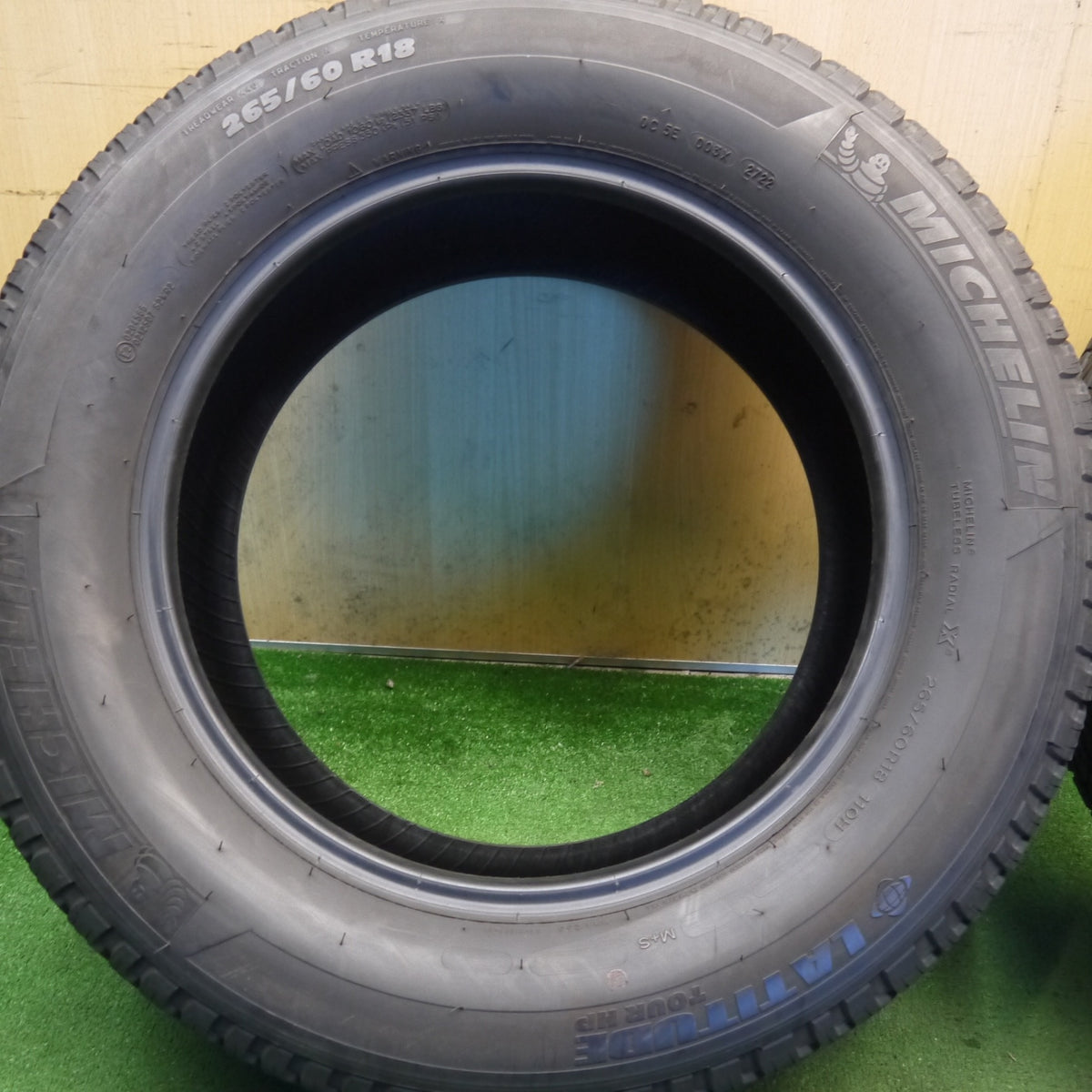バリ溝!22年!9.5分以上◎265/60R18 ミシュラン LATITUDE TOUR HP タイヤ 18インチ ランクル プラド ハイラックス 等◎6100706Hノタ
