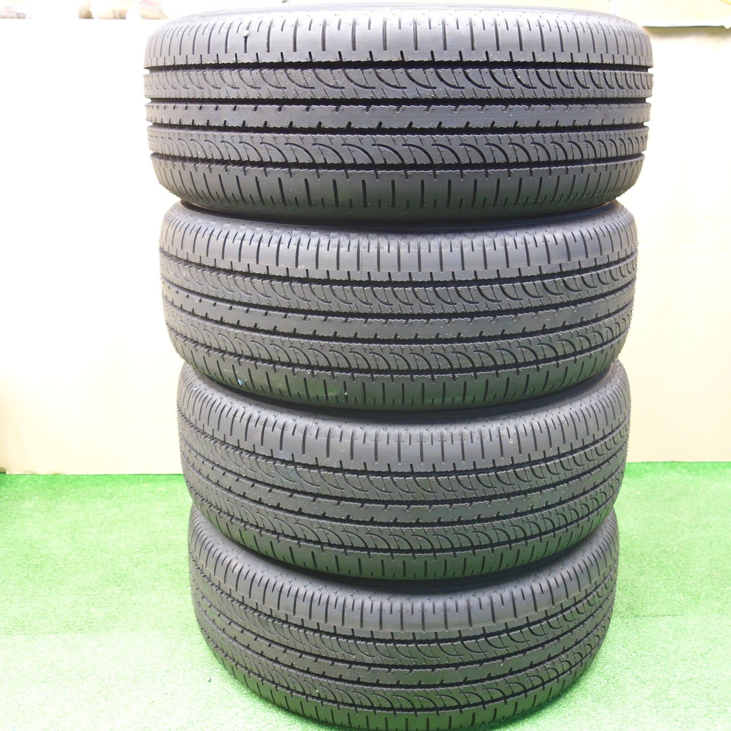 新車外し!25年★三菱 デリカ D:5 シャモニー 純正 225/55R18 ヨコハマ ジオランダー SUV G055 G055E 18インチ D5 PCD114.3/5H★5121103KTノ