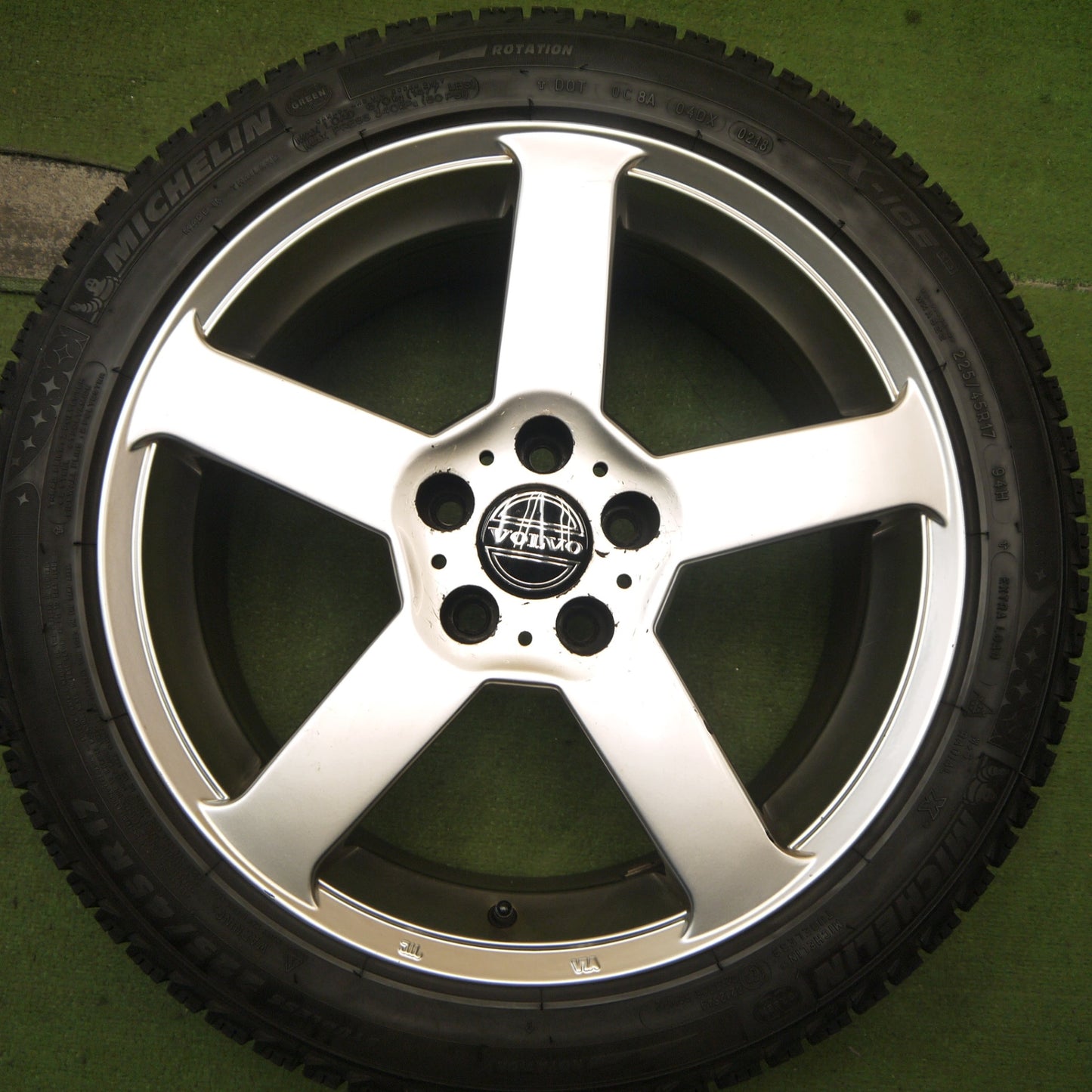 バリ溝!8.5分★ボルボ 等 225/45R17 スタッドレス ミシュラン X-ICE XI3 社外 アルミ 17インチ PCD108/5H★5091004Hス