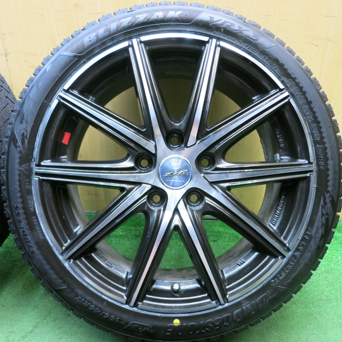 超バリ溝!24年!ほぼ10分★スタッドレス 195/45R17 ブリヂストン ブリザック VRX3 SMACK ENKEI スマック エンケイ 17インチ PCD114.3/5H★5090406HAス