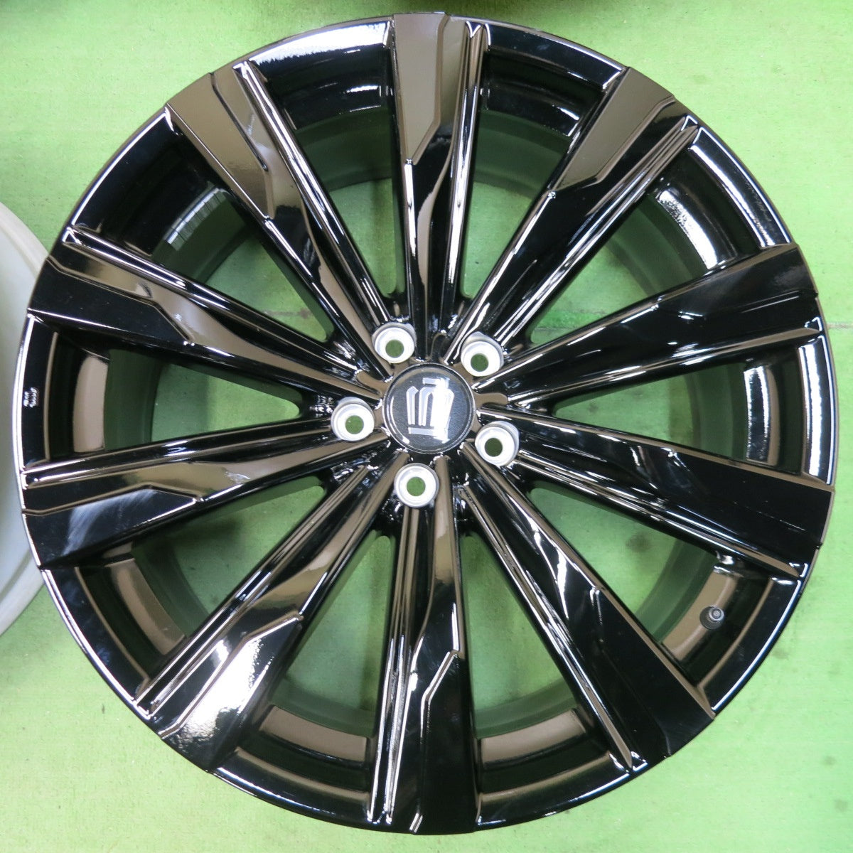 新車外し★トヨタ クラウン スポーツ Z 純正 ホイール 21インチ 21×8.5J PCD114.3/5H★5031201SYホ