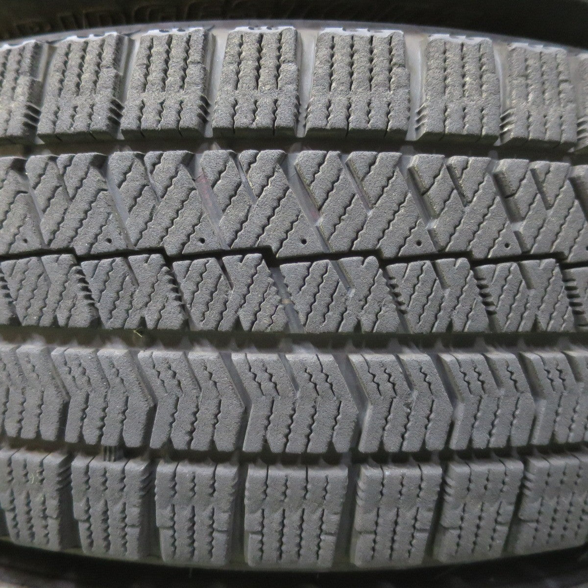 キレイ!23年★スタッドレス 185/65R15 ブリヂストン ブリザック VRX2 BRANDLE-LINE ブランドルライン 15インチ PCD114.3/5H★5081603イス