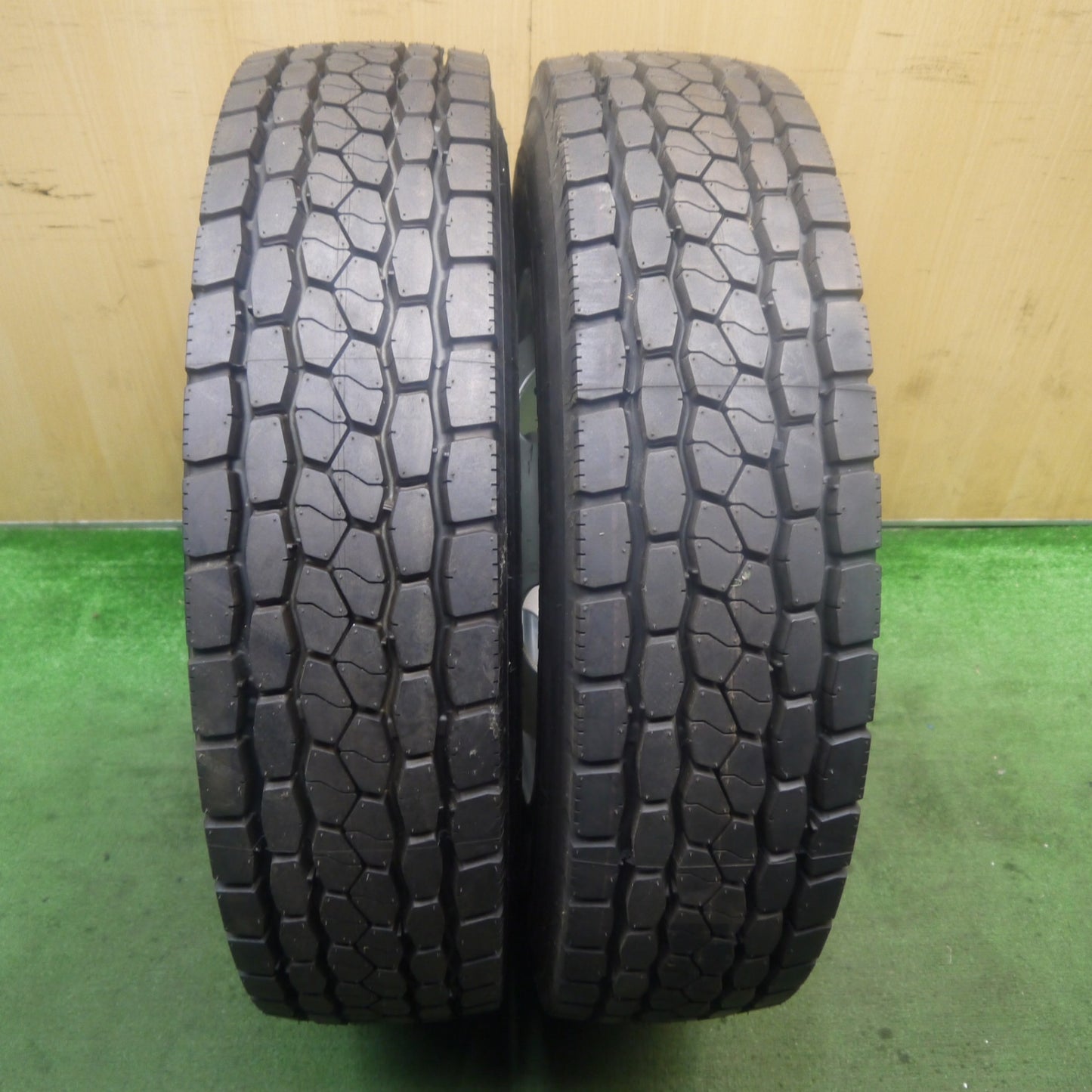 未使用!2本★トラック 225/80R17.5 123/122L ブリヂストン M800 TOPY スチール ミックス オールシーズン 17.5インチ 127-9CS PCD222.25/6H★5091902Hノ