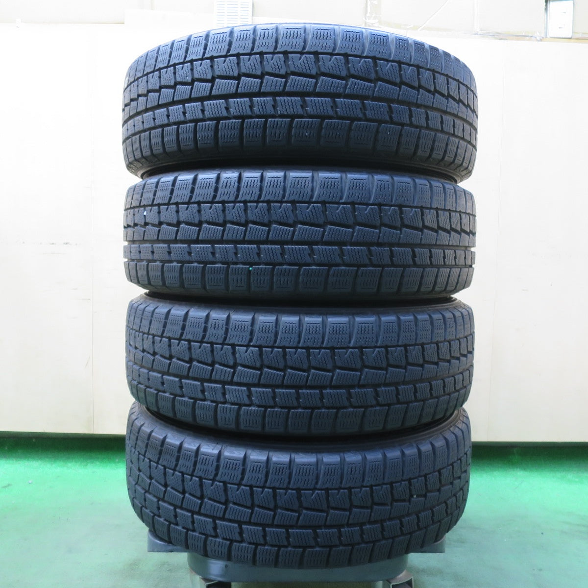 バリ溝!9分★BMW MINI 等 TECMAG 175/65R15 スタッドレス ダンロップ ウインターマックス WM01 テクマグ 15インチ PCD112/5H★5102410イス