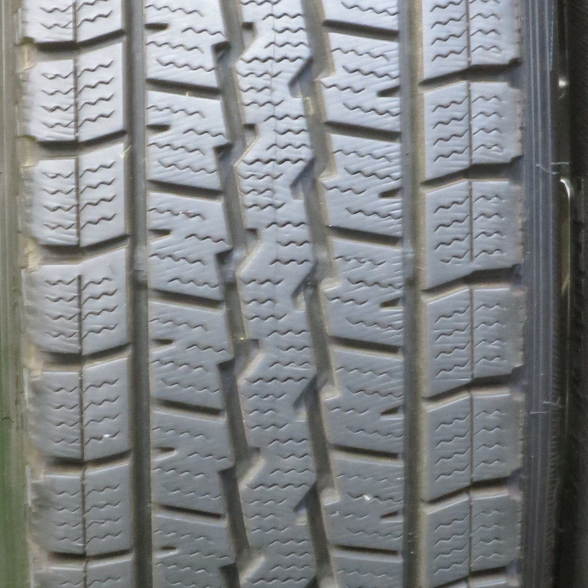 バリ溝!キレイ!9.5分以上★スタッドレス 155R13 6PR ダンロップ ウインターマックス SV01 T.R.G. TRG 13インチ PCD100/4H★5080101TTス