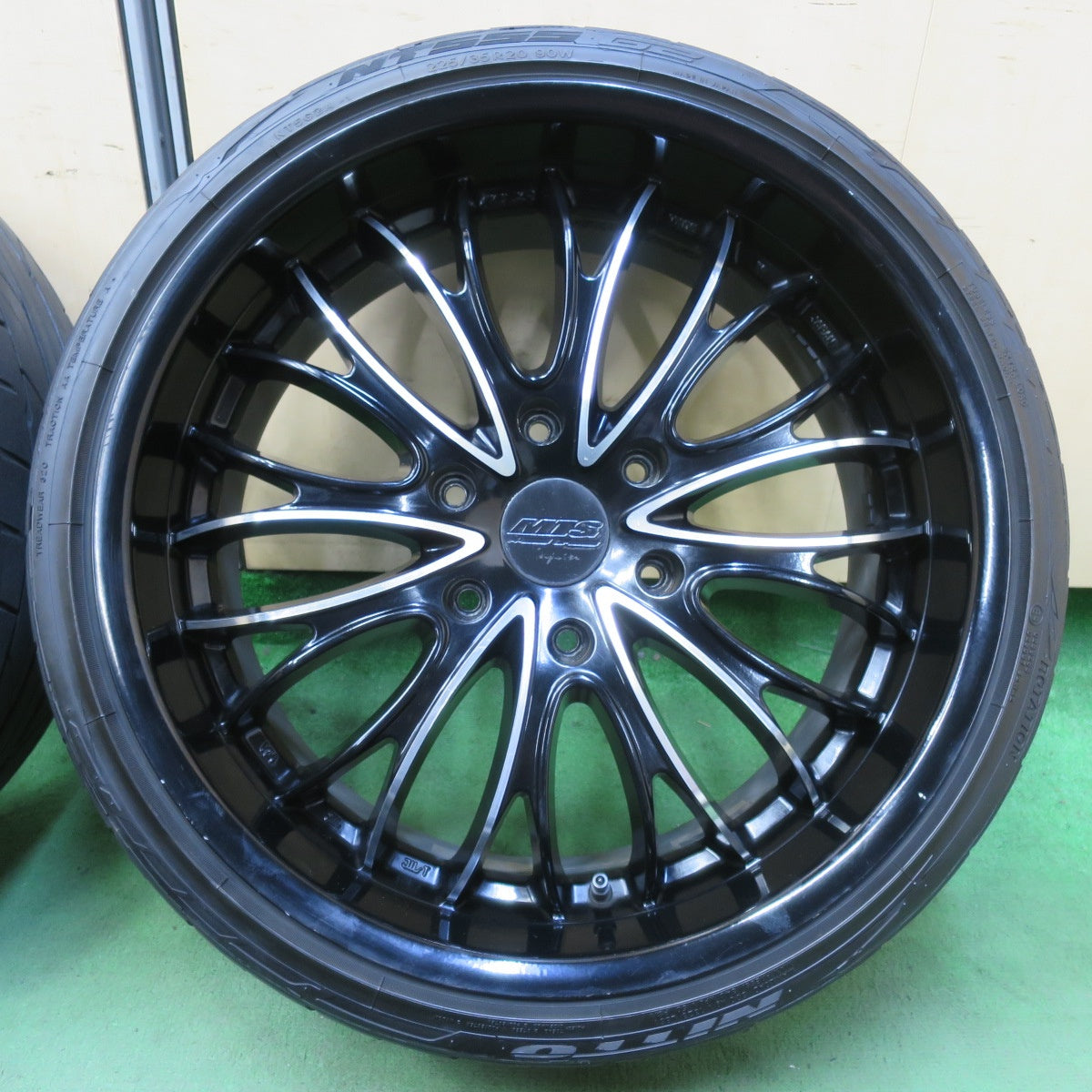 バリ溝!23年!9分★M.T.S. KINGDOM 225/35R20 ニットー NT555 G2 NEO テク GEN MTS キングダム 20インチ PCD139.7/6H★5092101IMノ