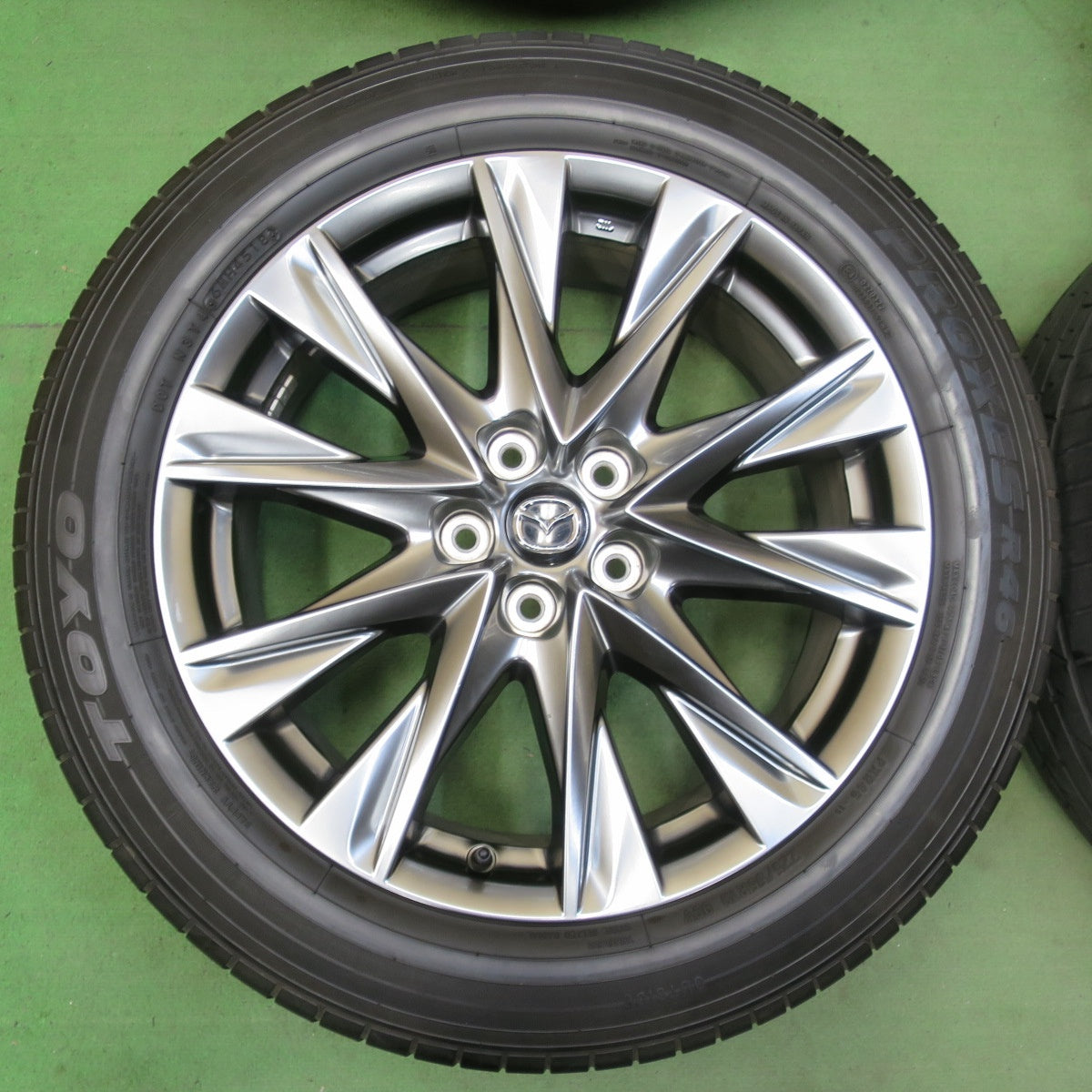 バリ溝!キレイ!8.5分★マツダ CX-8 純正 225/55R19 トーヨー プロクセス R6 19インチ CX8 PCD114.3/5H★5050201イノ