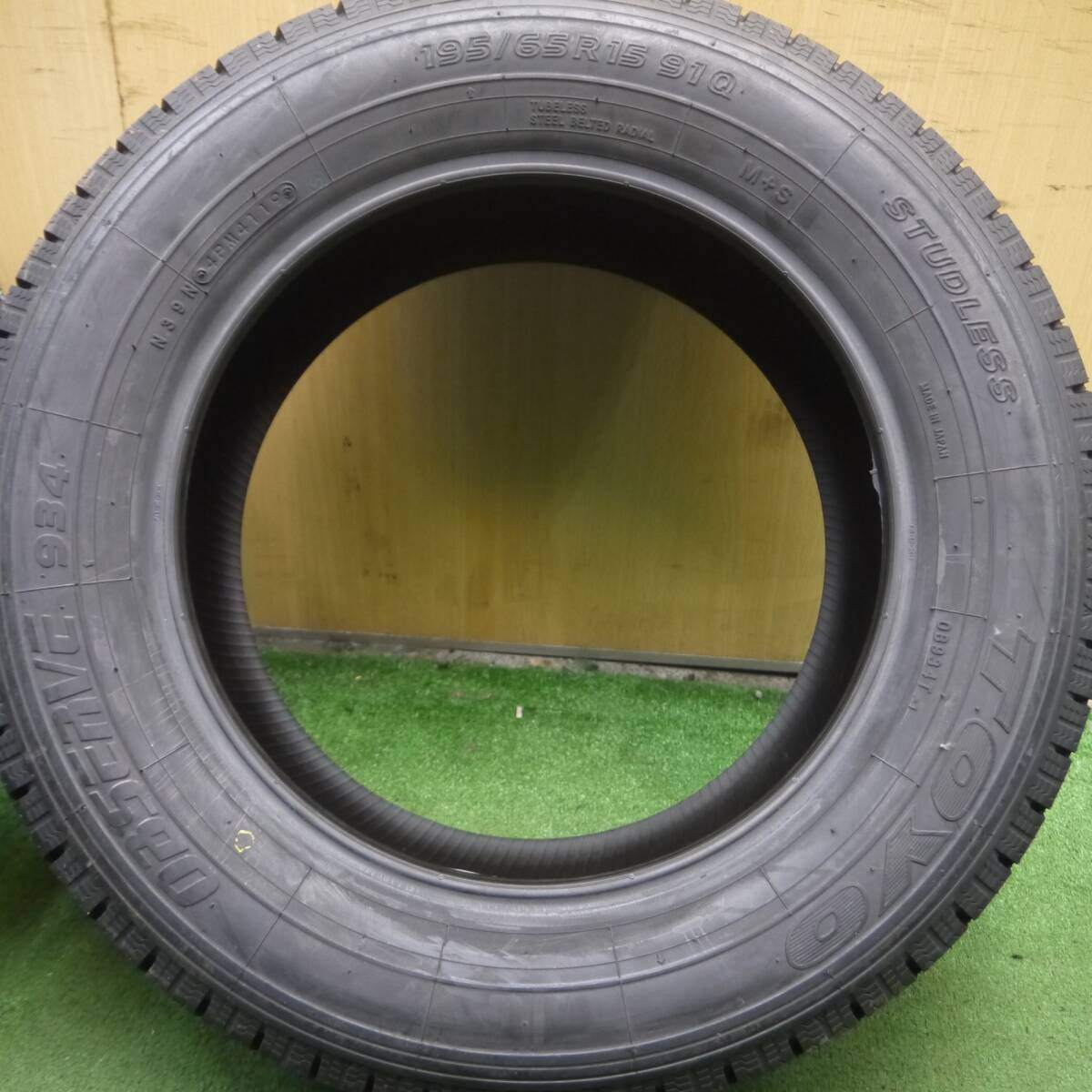 未使用★スタッドレス 195/65R15 トーヨー オブザーブ 934 15インチ ノア ヴォクシー タクシー 等★4031307Hスタ