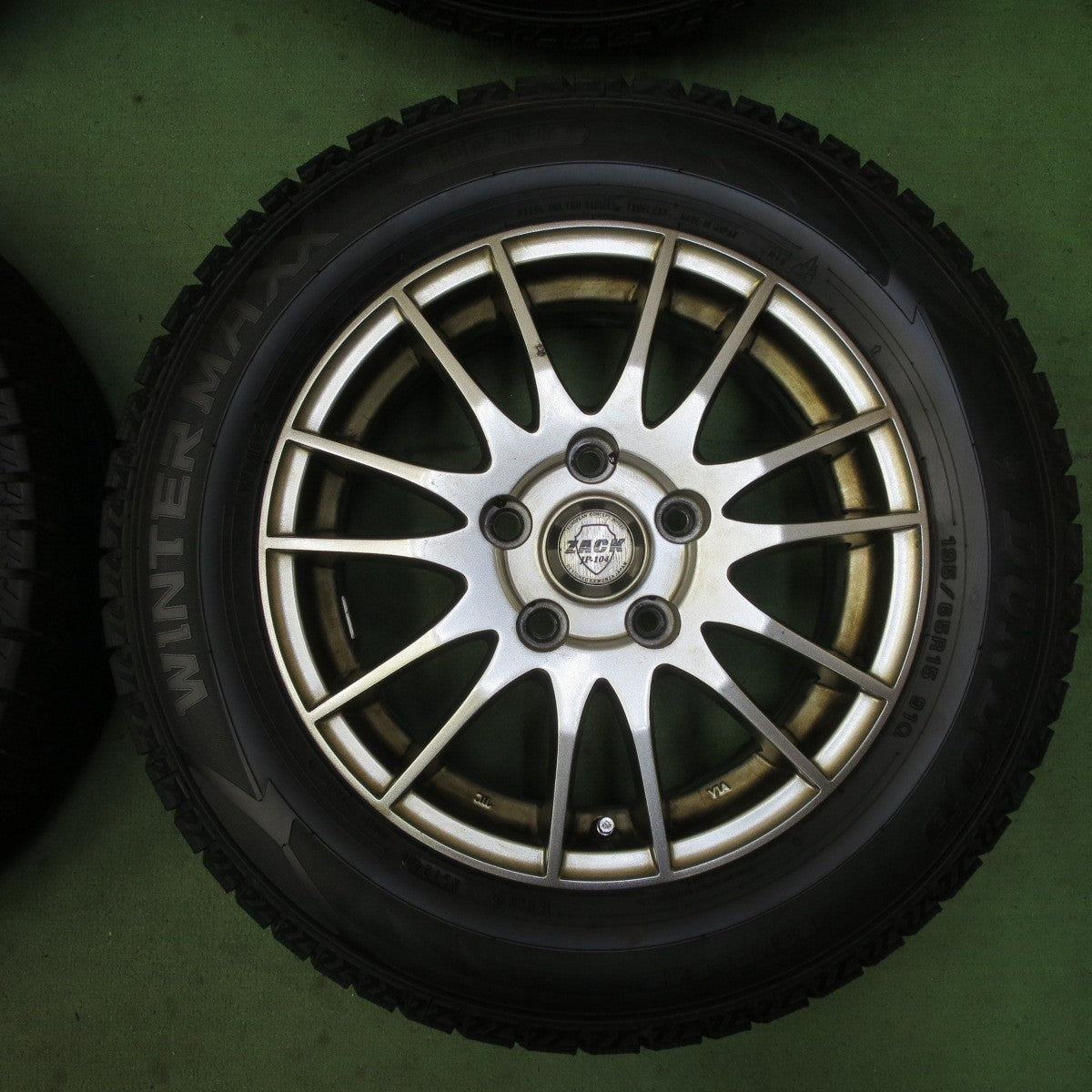 バリ溝!24年!9.5分以上★スタッドレス 195/65R15 ダンロップ ウインターマックス WM02 ZACK JP-104 MONZA ザック 15インチ PCD114.3/5H★5071001TTス
