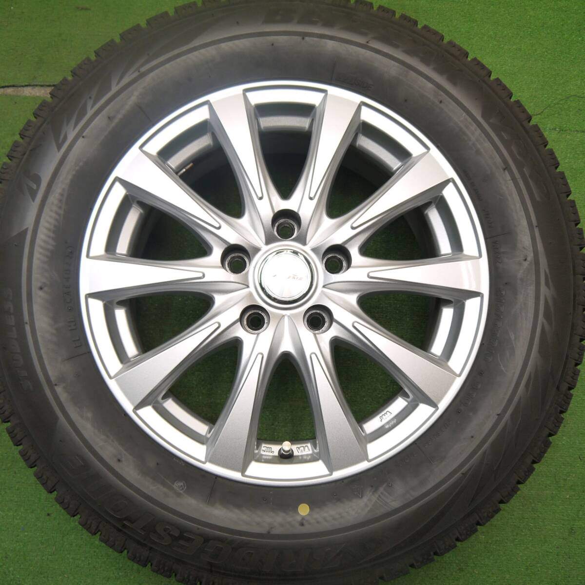 バリ溝!22年!キレイ!8.5分★スタッドレス 215/65R16 ブリヂストン ブリザック VRX2 JOKER ジョーカー 16インチ PCD114.3/5H★5032805Hス