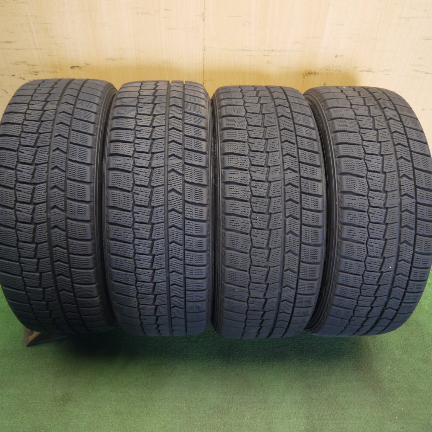 バリ溝!22年!キレイ!9.5分◎スタッドレス 225/40R18 ダンロップ ウインターマックス WM02 AXEL アクセル 18インチ PCD114.3/5H◎6061603Hス