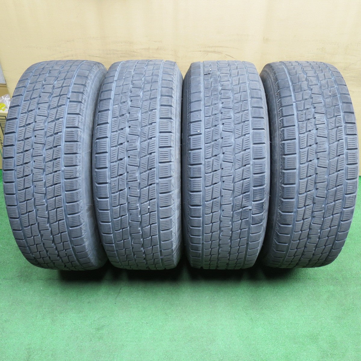 バリ溝!22年!9.5分★ジープ 等 ROCK KELLY MX 632 LOXARNY 265/60R18 スタッドレス グッドイヤー アイスナビ SUV ロックケリー ロクサーニ 18インチ PCD127/5H★6031502NKス