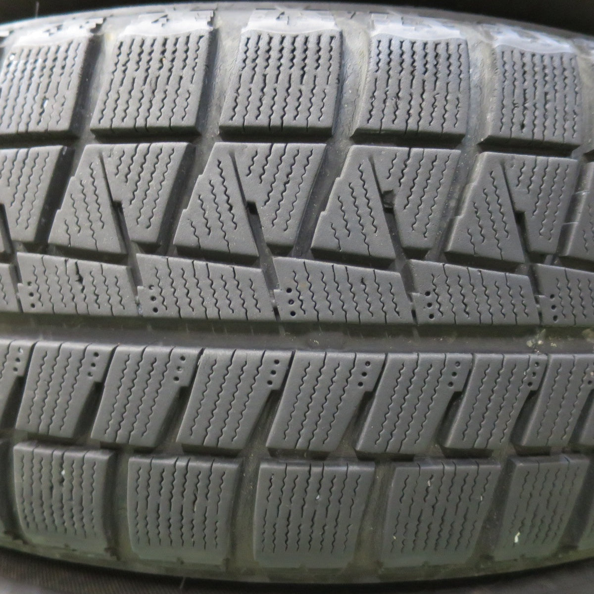 キレイ★スタッドレス 205/60R16 ブリヂストン アイスパートナー2 TOPRUN トップラン 16インチ PCD114.3/5H★5092905イス