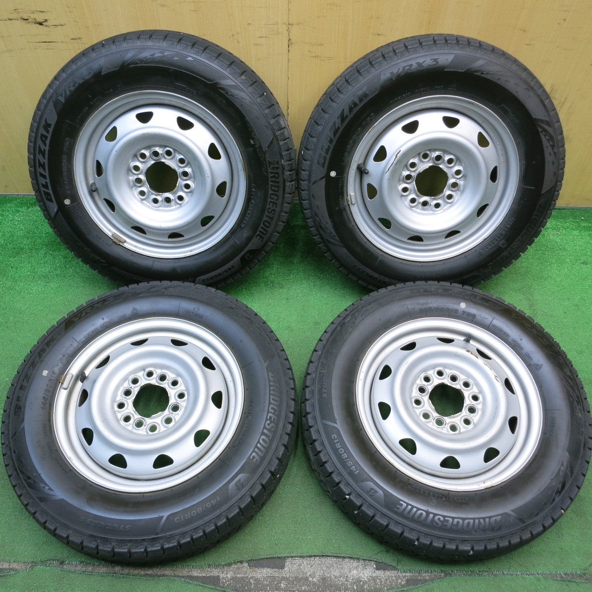 バリ溝!22年!8.5分★スタッドレス 145/80R13 ブリヂストン ブリザック VRX3 スチール 13インチ PCD100 110 114.3/4H マルチ★5062202HAス