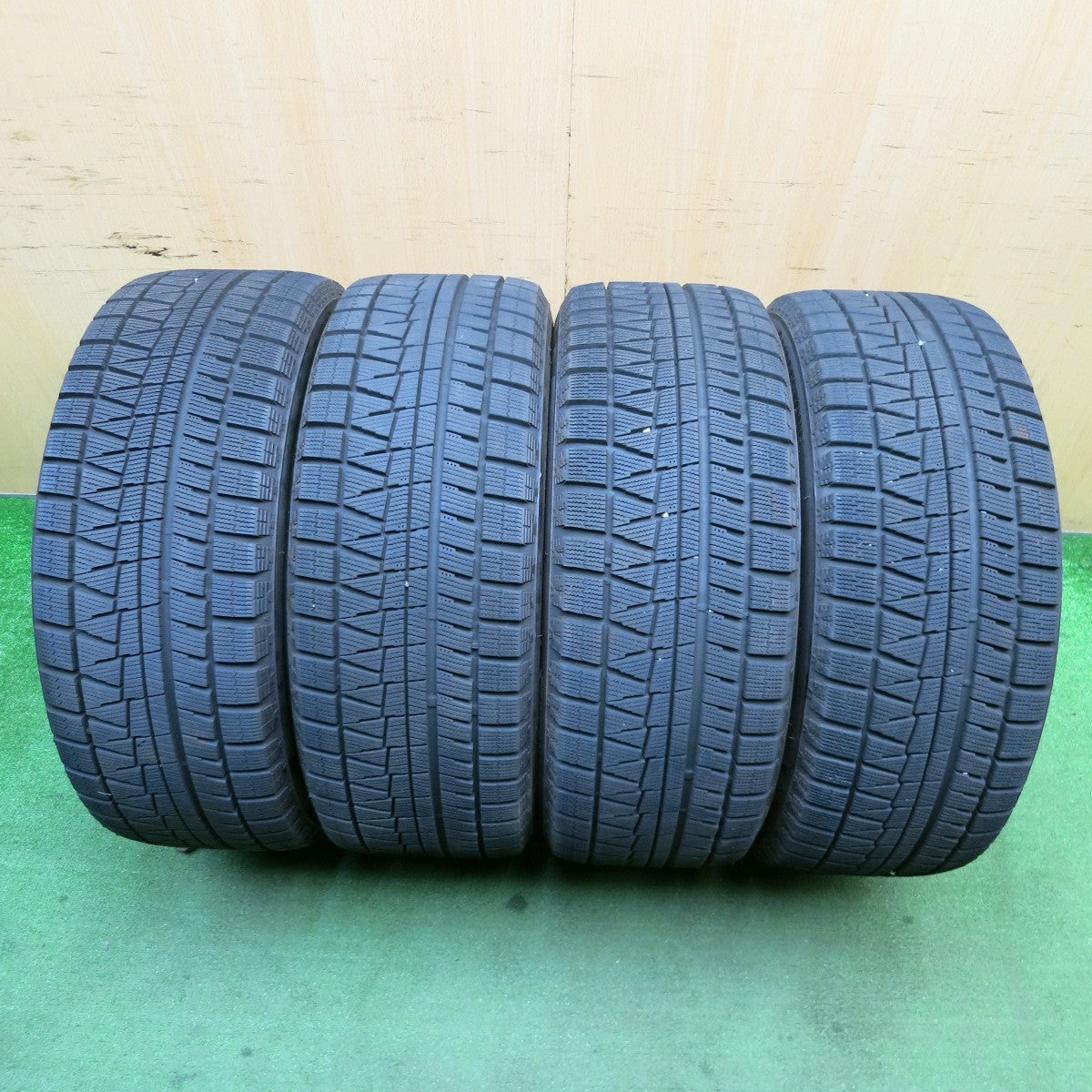 バリ溝!22年!キレイ!9.5分★ベンツ 等 MAK BREMEN 225/50R17 スタッドレス ブリヂストン アイスパートナー2 ブレーメン 17インチ PCD112/5H★5051201NJス