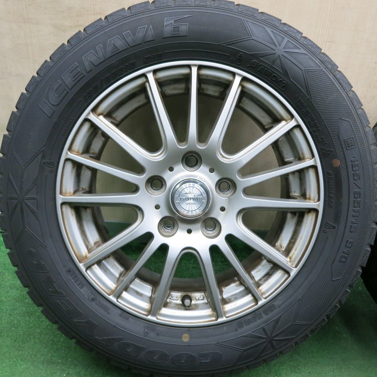 4本価格★スタッドレス 195/65R15 グッドイヤー アイスナビ7 ravrion selzer ラブリオン PCD114.3/5H★4070503HAス