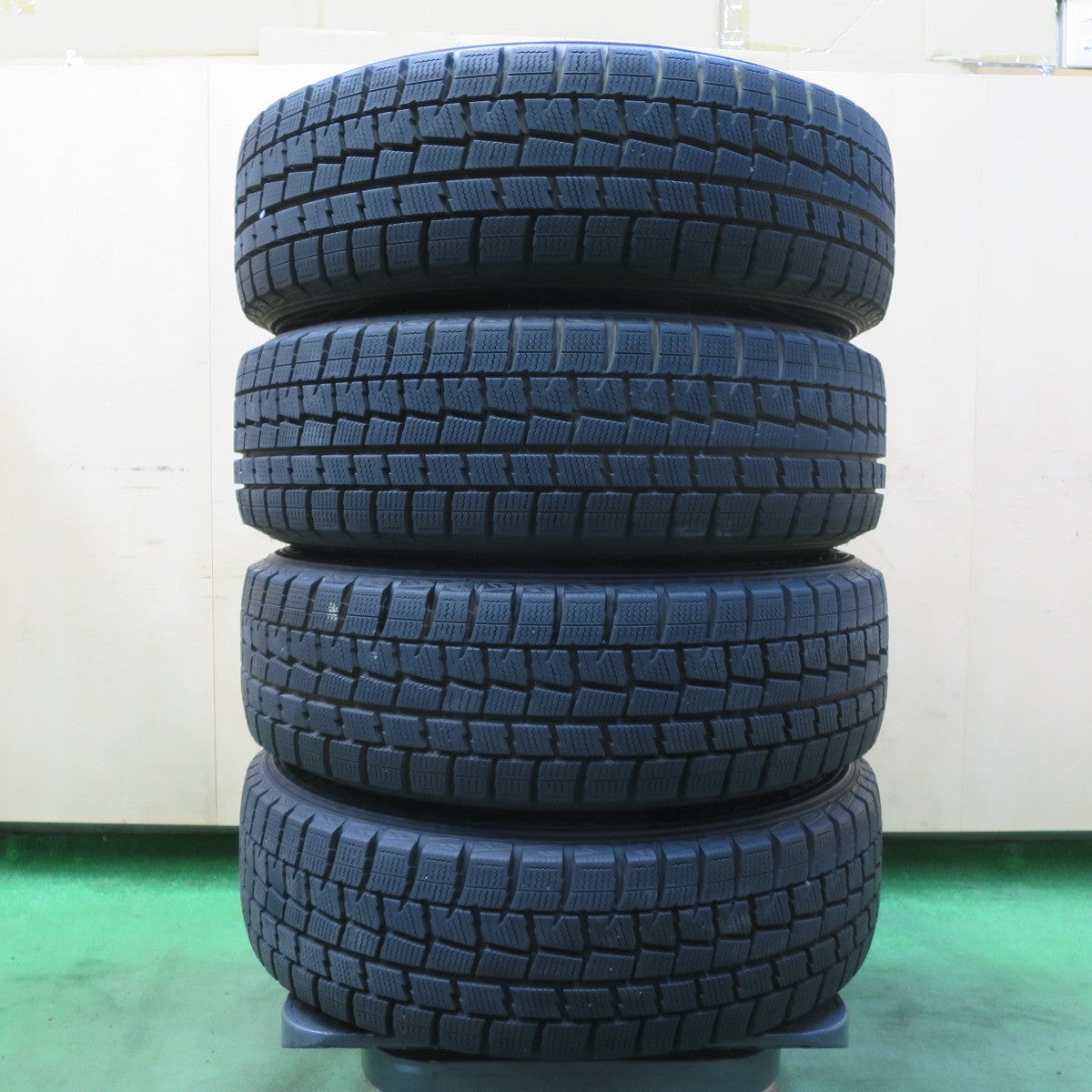 バリ溝!9.5分★スタッドレス 175/65R15 ダンロップ ウインターマックス WM01 MANARAY SPORT マナレイスポーツ 15インチ PCD100/4H★5072409イス