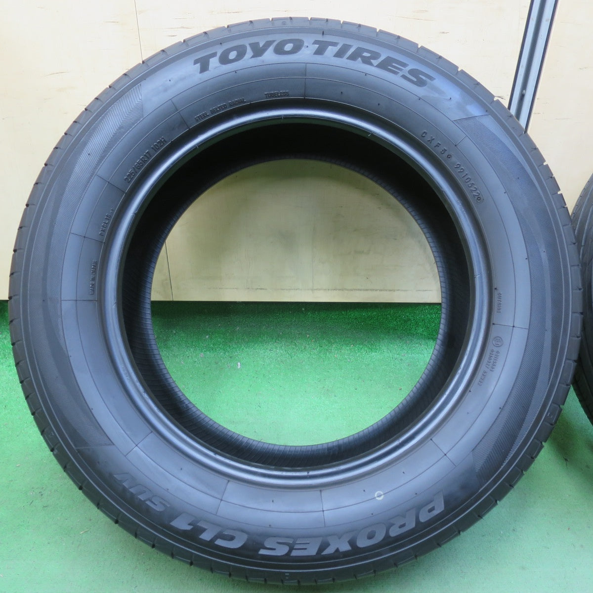 バリ溝!22年!9分★225/65R17 トーヨー プロクセス CL1 SUV タイヤ 17インチ ハリアー RAV4 CX-5 エクストレイル 等★5051707イノタ