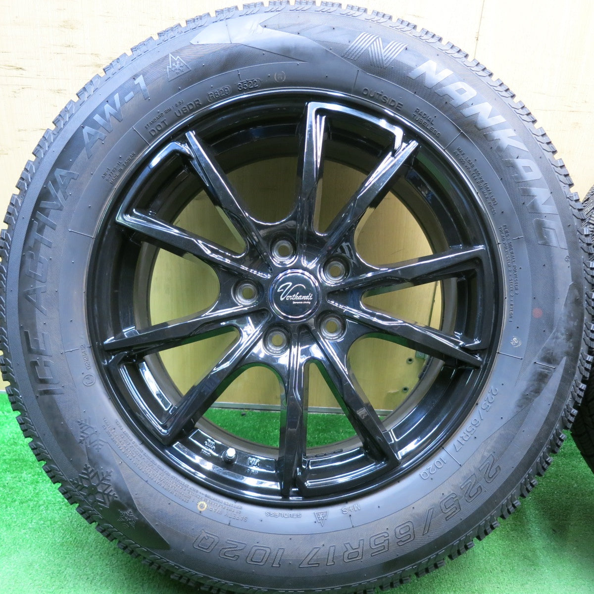 バリ溝!22年!ほぼ10分★スタッドレス 225/65R17 ナンカン アイスアクティバ AW-1 Verthandi ヴェルサンディ ヴェルザンディ 17インチ PCD114.3/5H★5051108HAス
