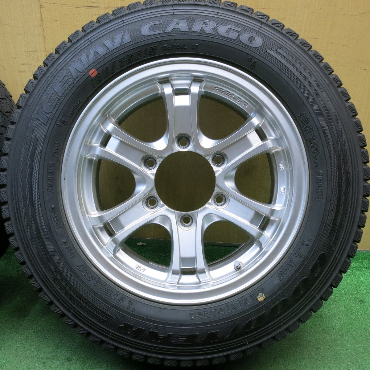 4本価格★KEELER 185/75R15 106/104L スタッドレス グッドイヤー アイスナビ カーゴ キーラー 15インチ PCD139.7/6H★5100502HAス