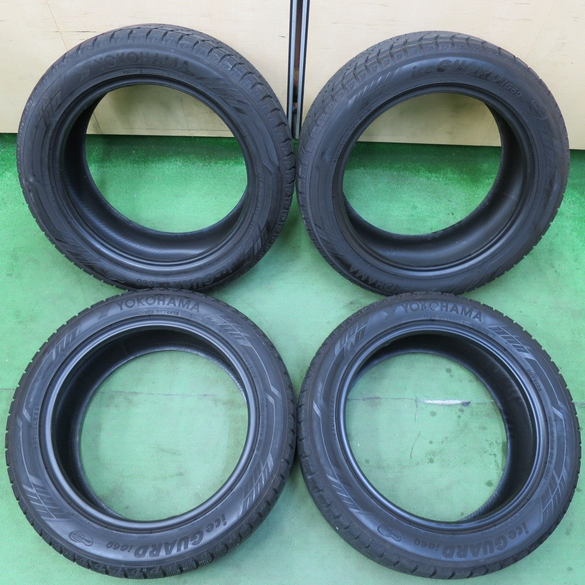 バリ溝!9.5分★スタッドレス 235/50R18 ヨコハマ アイスガード iG60 タイヤ 18インチ アルファード ヴェルファイア 等★5022118イスタ