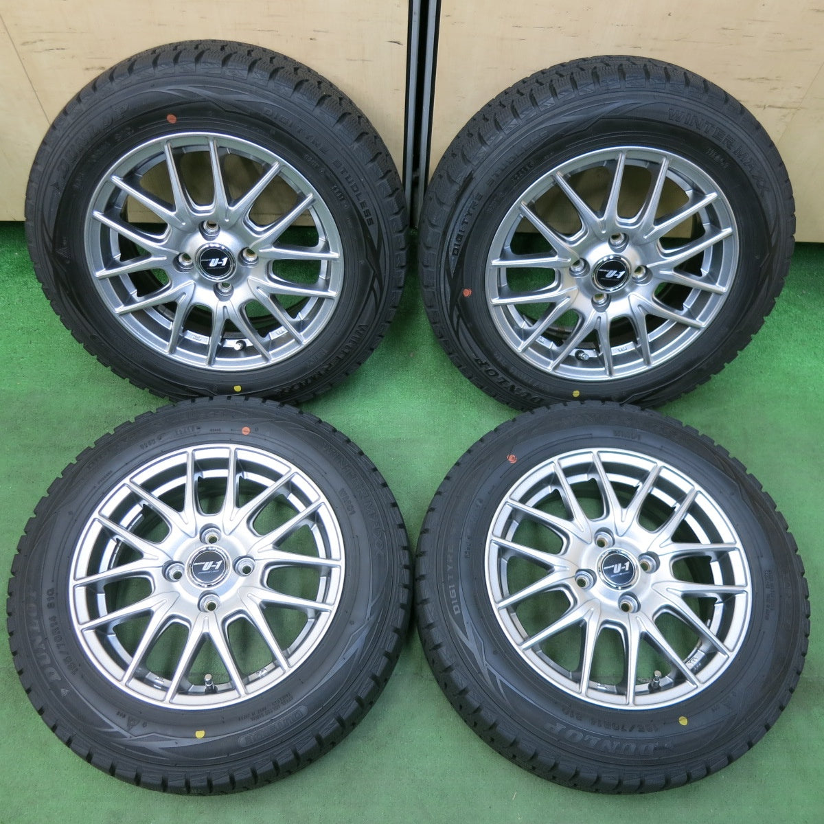 送料無料] バリ溝！キレイ！9.5分以上☆スタッドレス 165/70R14
