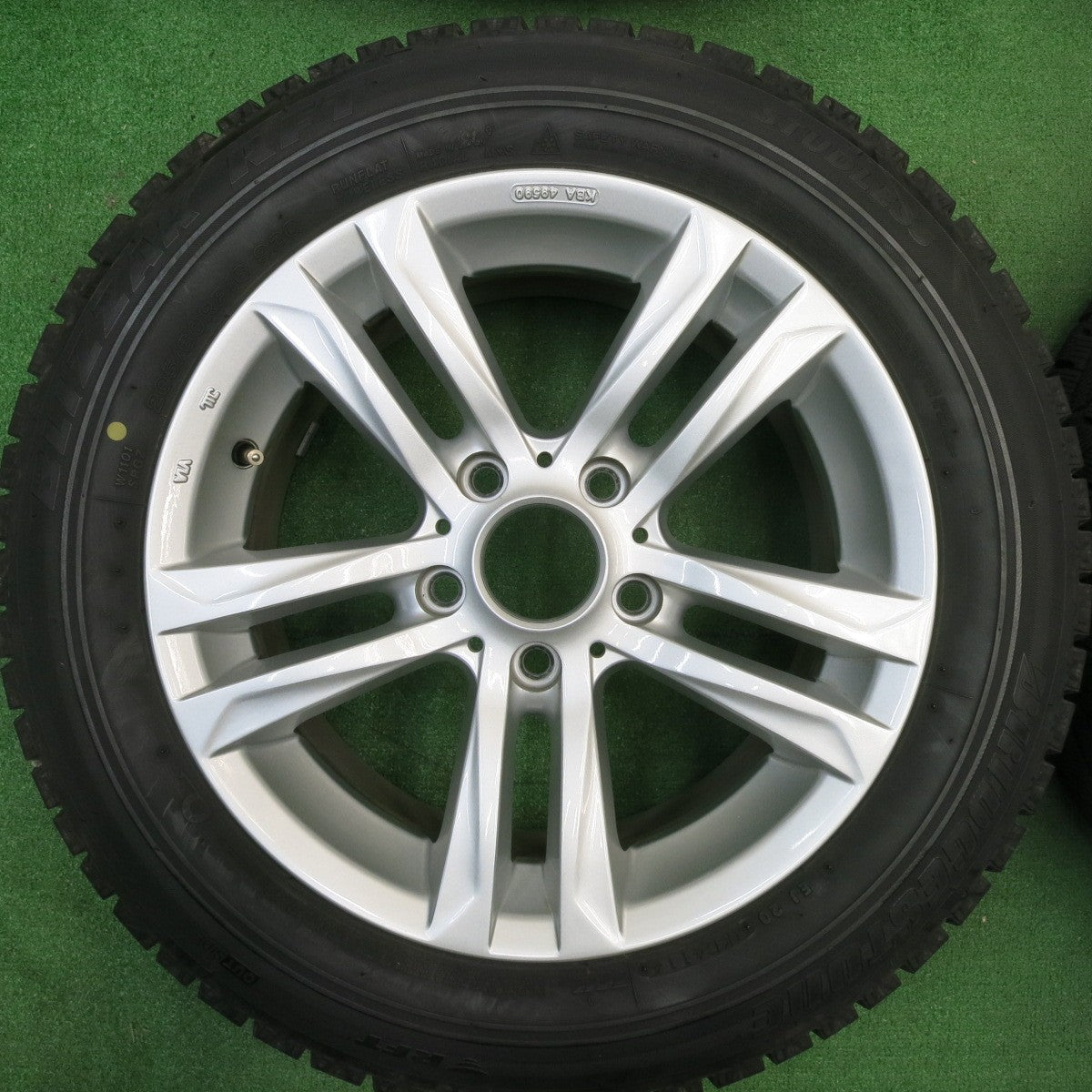 バリ溝!キレイ!9.5分★BMW MAK BIMMER 205/60R16 スタッドレス ブリヂストン ブリザック RFT ビマー 16インチ PCD120/5H★5041503TNス
