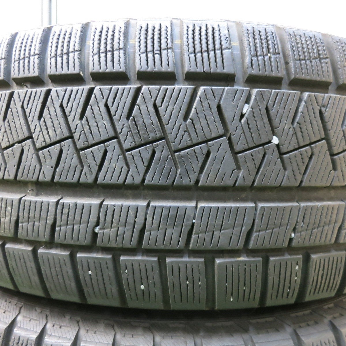 キレイ★ワーゲン 等 IRVINE F01 215/60R16 スタッドレス ピレリ アイスアシンメトリコ プラス アーヴィン 16インチ PCD112/5H★4122504SYス
