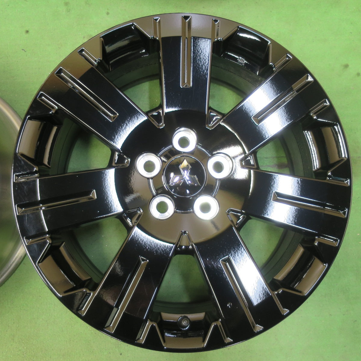 新車外し★三菱 デリカ D:5 シャモニー 純正 ENKEI ホイール 18インチ 18×7J D5 エンケイ PCD114.3/5H★5061811イホ