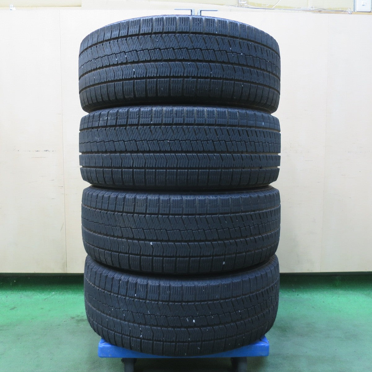 バリ溝!22年!キレイ!9分★インプレッサ 等 205/55R16 スタッドレス ブリヂストン ブリザック VRX2 BALMINUM DS-M バルミナ 16インチ PCD100/5H★6020608イス