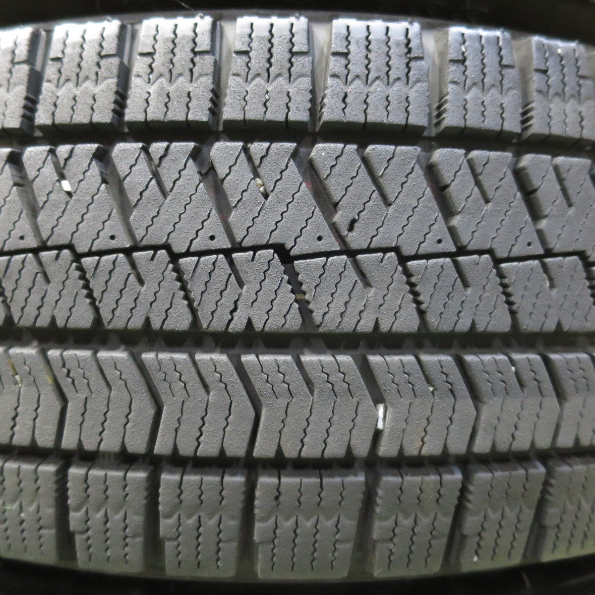 キレイ!21年★スタッドレス 185/65R15 ブリヂストン ブリザック VRX2 BALMINUM バルミナ 15インチ PCD100/4H★5082802イス