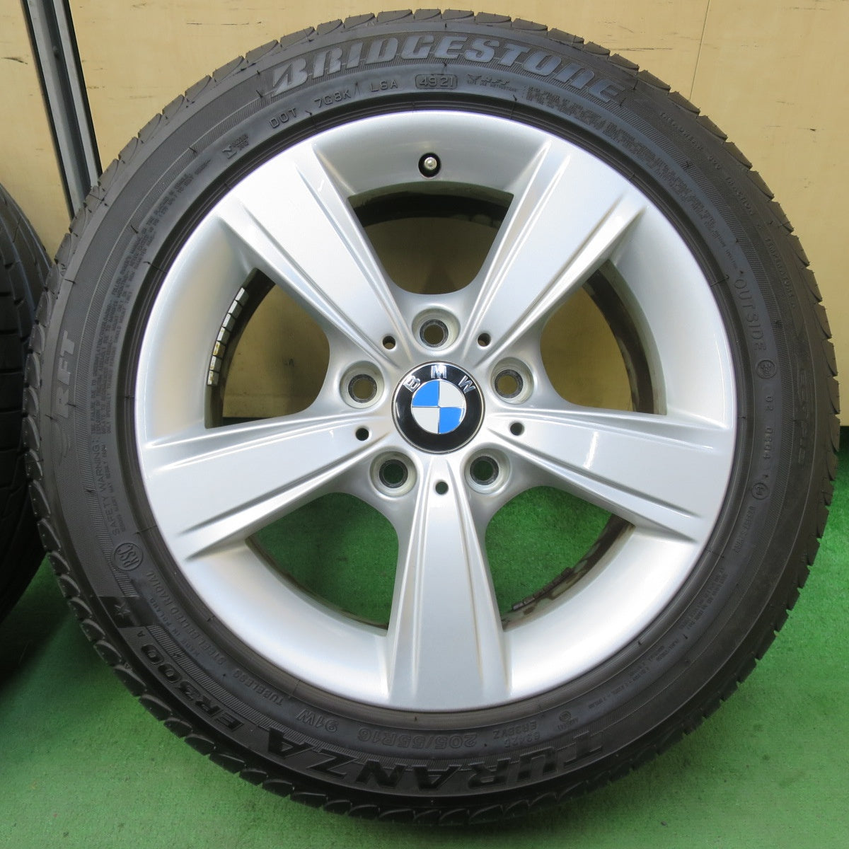 バリ溝!21年!キレイ!9.5分★BMW 1シリーズ F20 純正 205/55R16 ブリヂストン トランザ ER300 RFT 16インチ PCD120/5H★5051211イノ