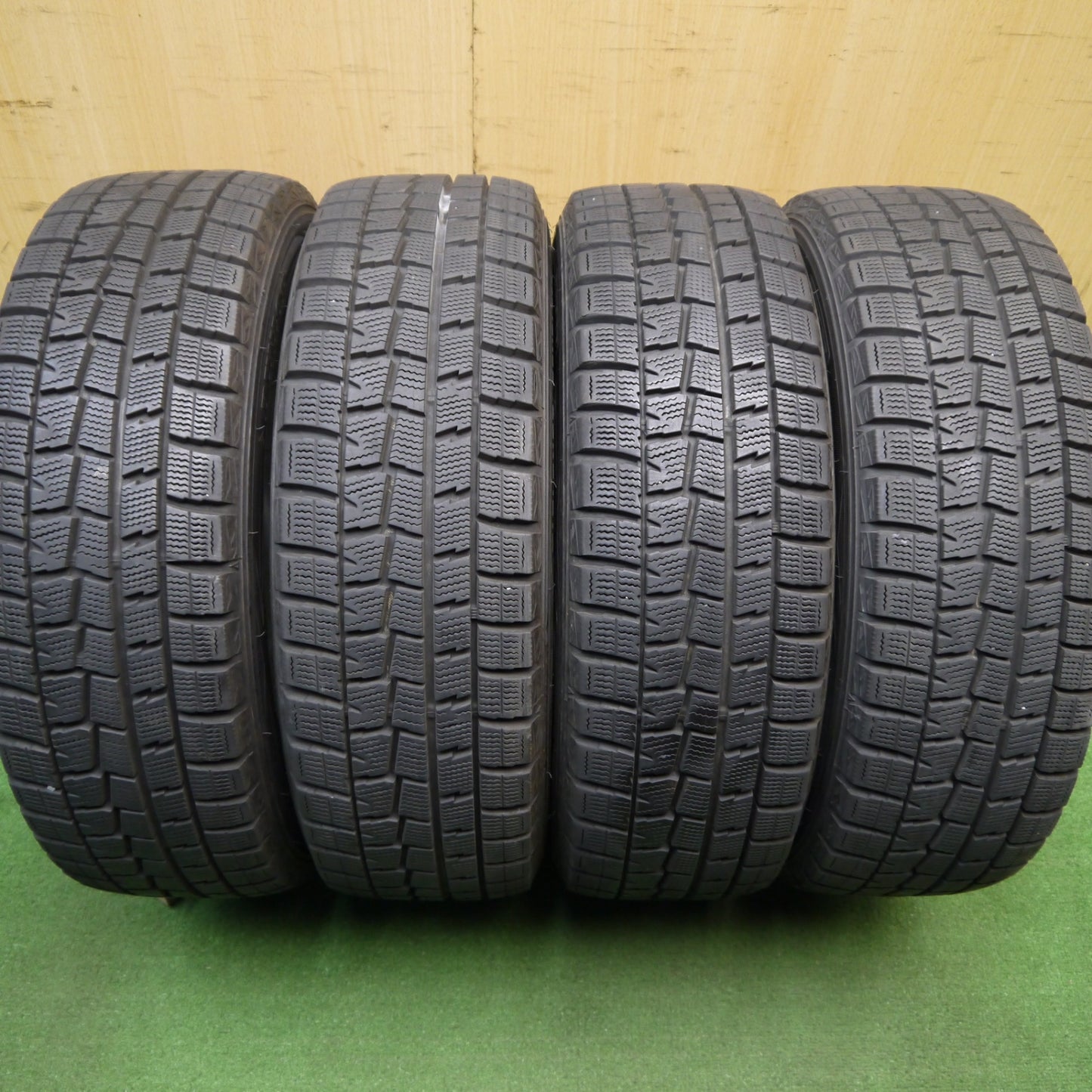 バリ溝!9分★スタッドレス 185/60R15 ダンロップ ウインターマックス WM01 JOKER ジョーカー 15インチ PCD100/4H★5042102Hス