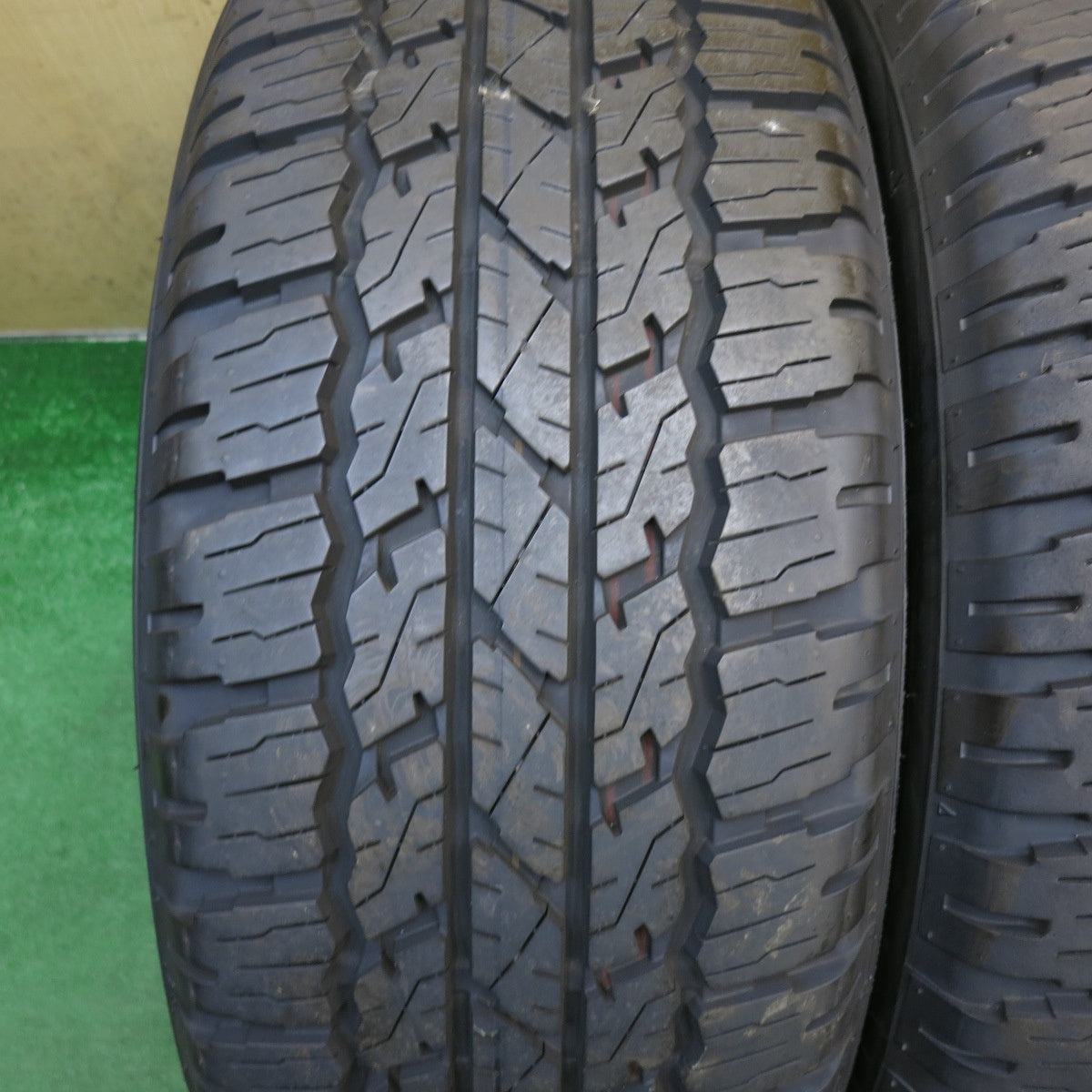 バリ溝!9.5分◎265/65R17 ブリヂストン デューラー A/T 693Ⅲ タイヤ 17インチ ランクル プラド ハイラックス 等◎6092302KKノタ