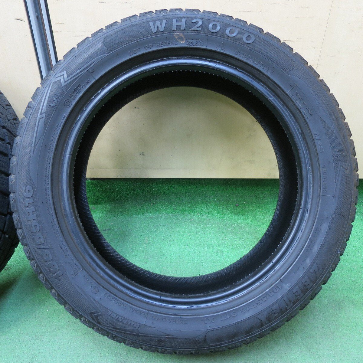 バリ溝!23年!ほぼ10分★スタッドレス 195/55R16 ジーテックス WH2000 タイヤ 16インチ プリウス キューブ ヴィッツ ノート等★5040308イスタ