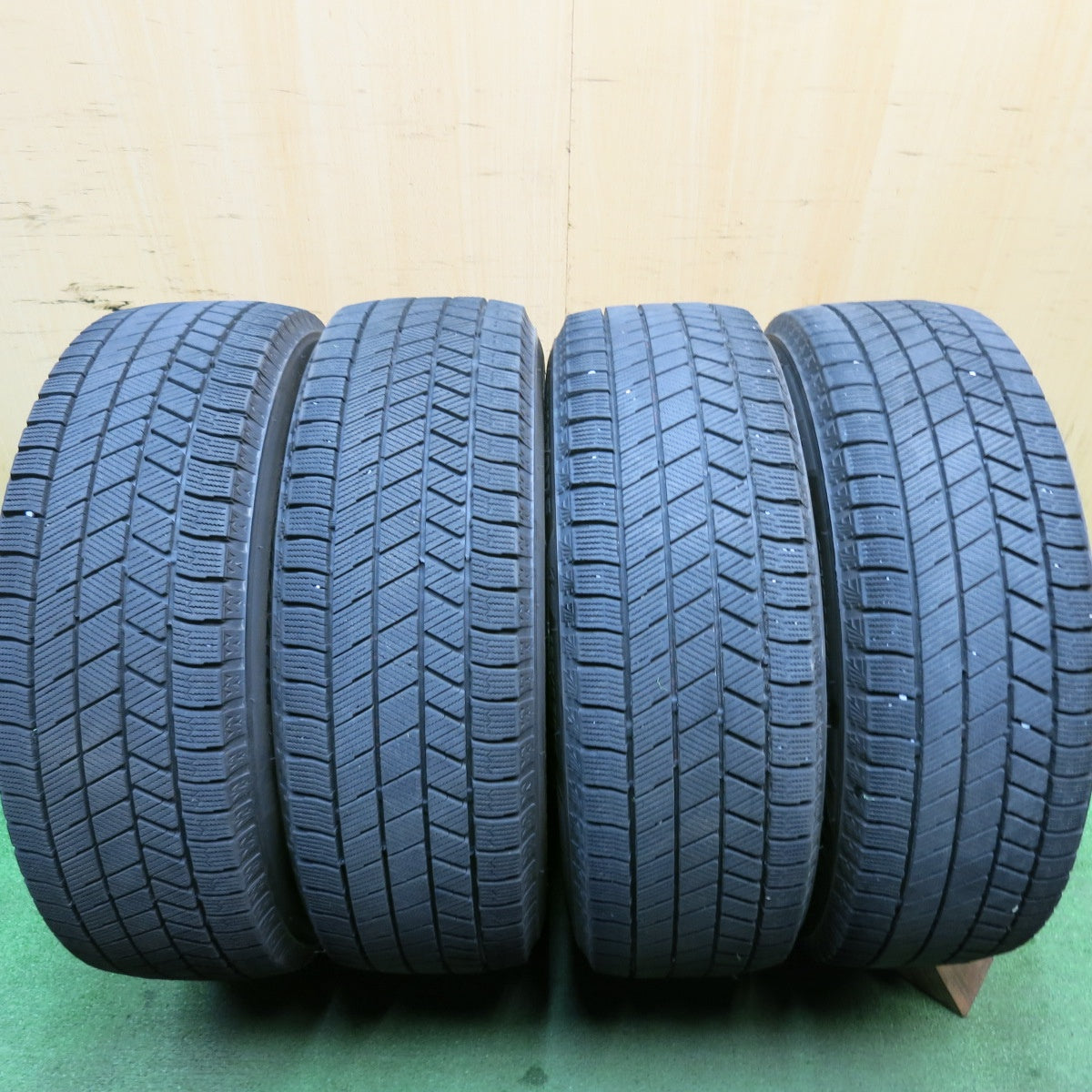 バリ溝!22年!9分★プリウス 等 195/65R15 スタッドレス ブリヂストン ブリザック VRX3 JOKER ジョーカー 15インチ PCD100/5H★5050703AKス