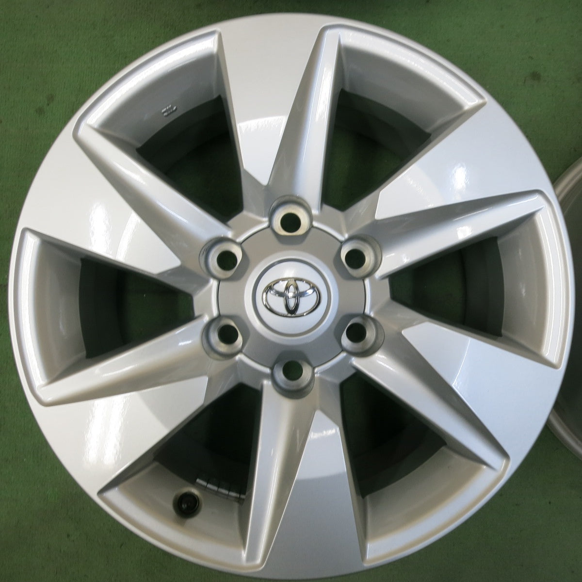 新車外し★トヨタ 150系 ランクル プラド 純正 ホイール 17インチ 17×7.5J PCD139.7/6H★5052802SYホ