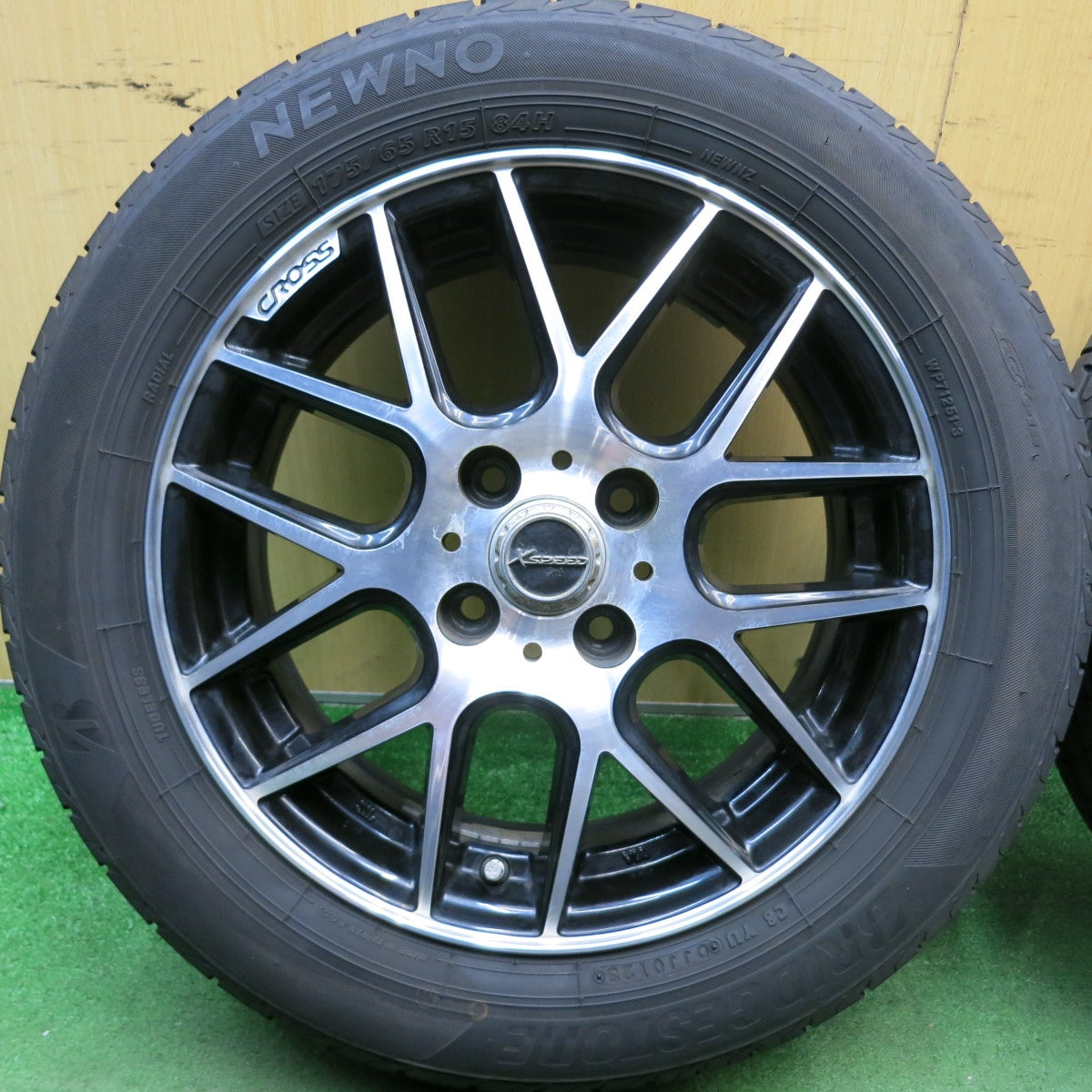 バリ溝!23年!8.5分★175/65R15 ブリヂストン NEWNO X CROSS SPEED クロススピード 15インチ ニューノ PCD100/4H★5092704HAノ