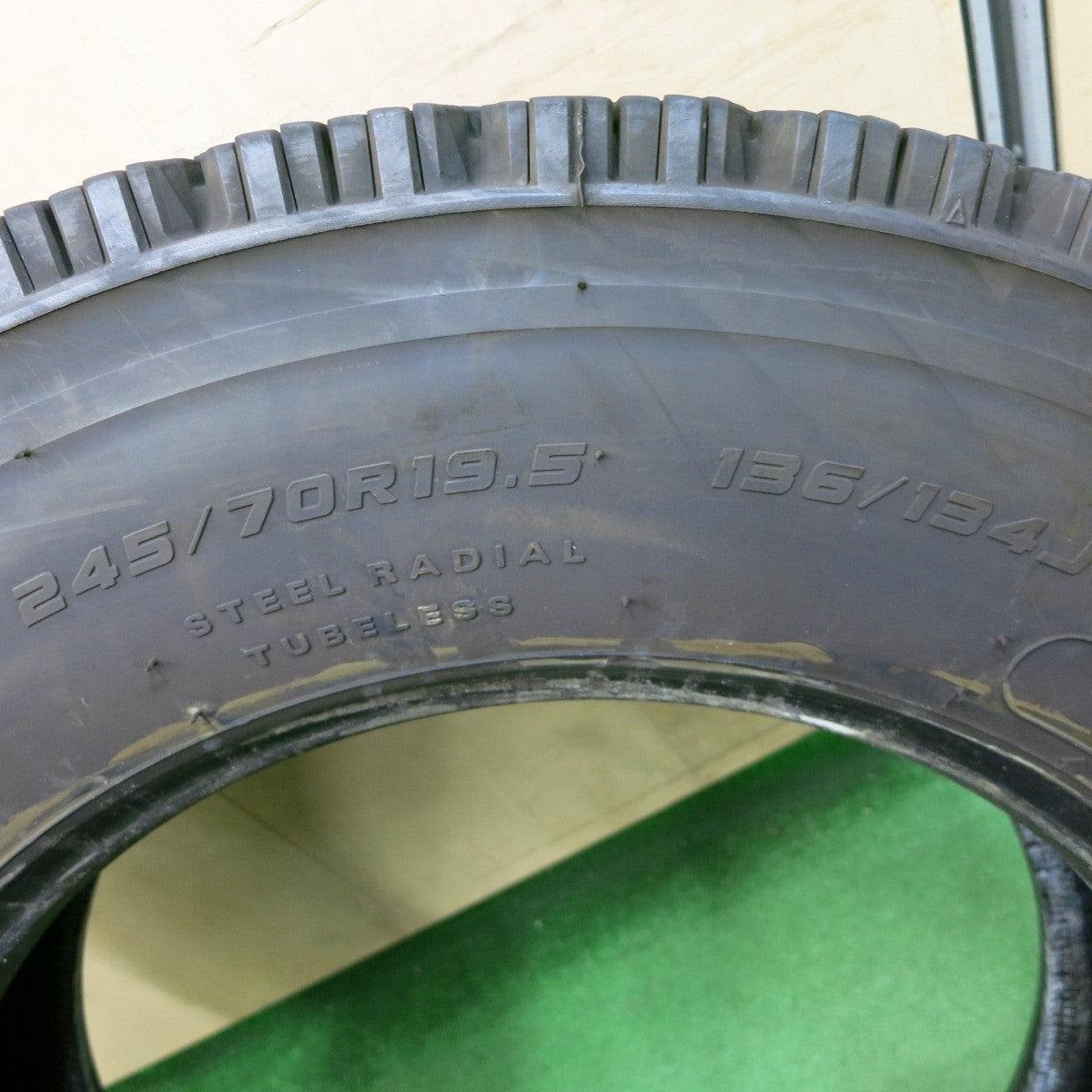 1本 23年★トラック タイヤ 245/70R19.5 136/134J スタッドレス ダンロップ デクテス SP081 DECTES 19.5インチ★5030303ナスタ