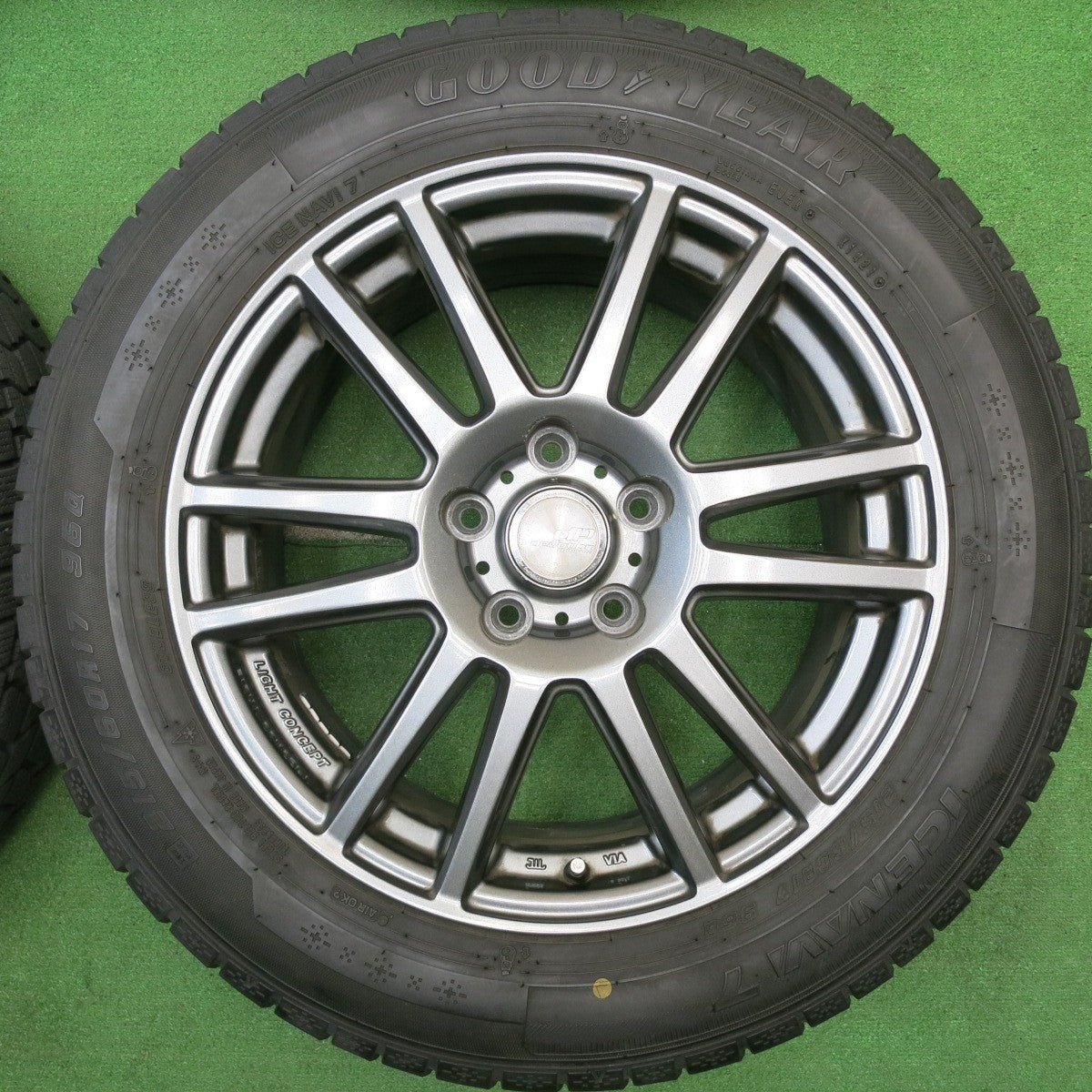 バリ溝!21年!キレイ!9分★スタッドレス 215/60R17 グッドイヤー アイスナビ7 dP devotion dPデボーション 17インチ PCD114.3/5H★5042002TNス