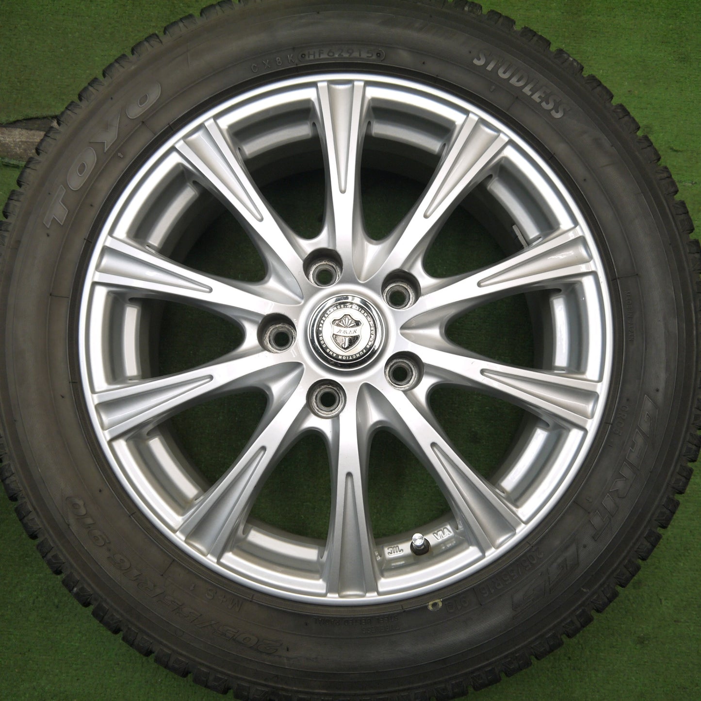 バリ溝!キレイ!9.5分★スタッドレス 205/55R16 トーヨー ガリット G5 JOKER ジョーカー 16インチ PCD114.3/5H★5053008Hス