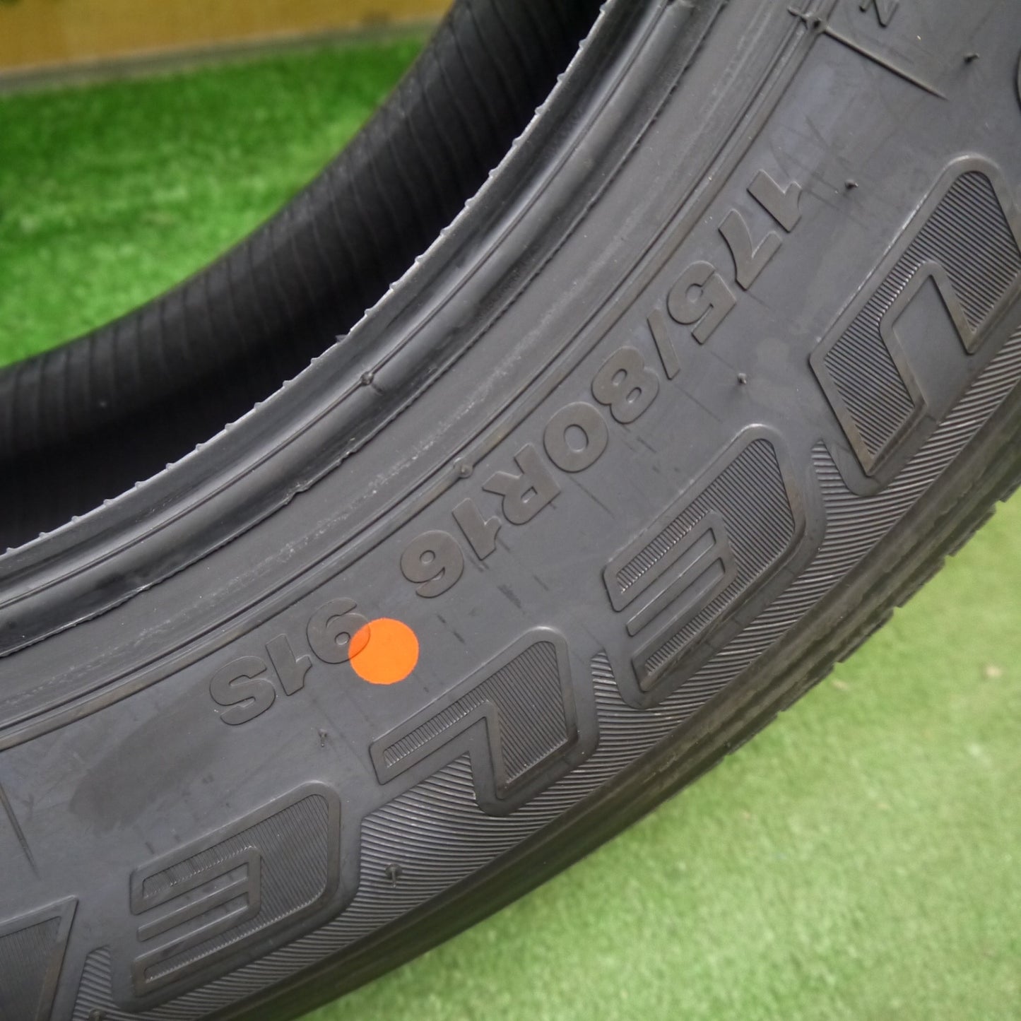 未使用!25年!1本★ジムニー 等 175/80R16 ブリヂストン デューラー H/L 852 DUELER タイヤ 16インチ★5062002Hノタ