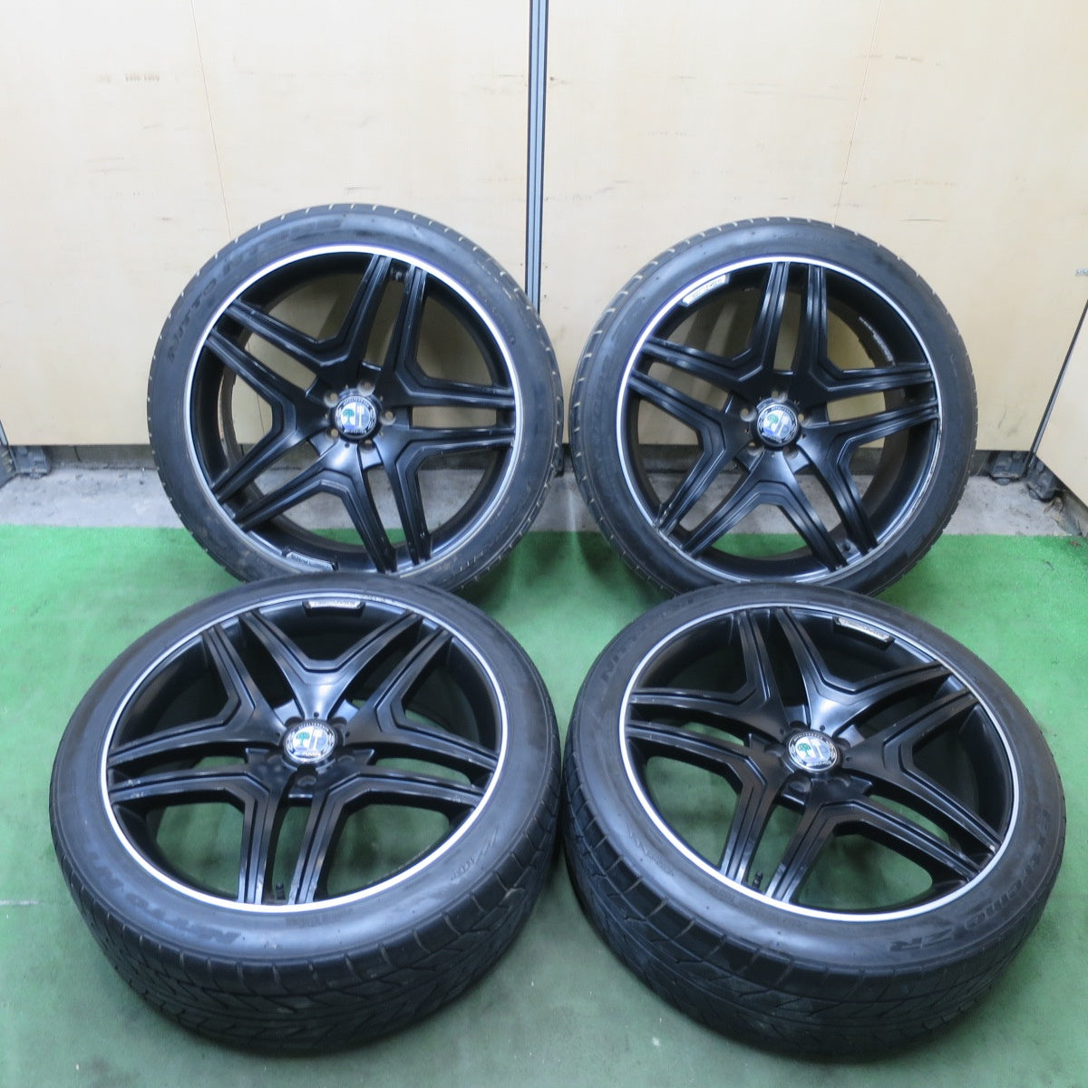 4本価格★ベンツ AMG タイプ 265/40R22 ニットー NT555 Extreme ZR 22インチ PCD112/5H★6013001ナノ