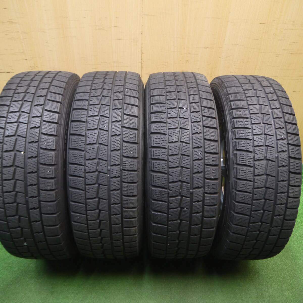 バリ溝!キレイ!9分★スタッドレス 215/60R16 ダンロップ ウインターマックス WM01 DUFACT デュファクト 16インチ PCD114.3/5H★4122401Hス