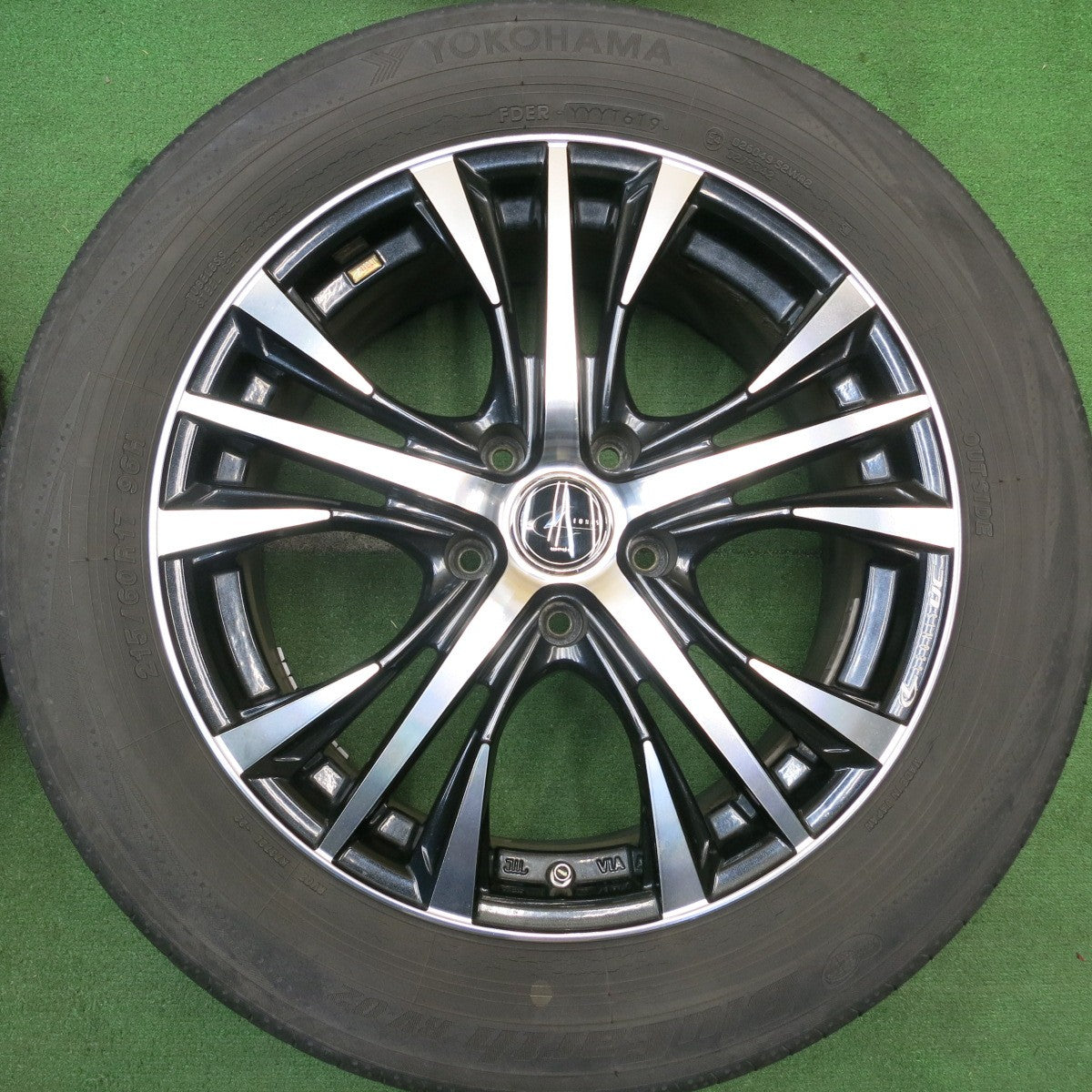 4本価格★LEONIS UC 215/60R17 ヨコハマ ブルーアース RV-02 レオニス 17インチ PCD114.3/5H★5050301HAノ
