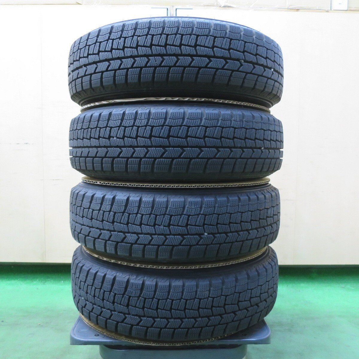 バリ溝!22年!9.5分以上★スタッドレス 155/65R14 ダンロップ ウインターマックス WM02 SPORT ABELIA スポルト アベリア 14インチ PCD100/4H★5032909イス