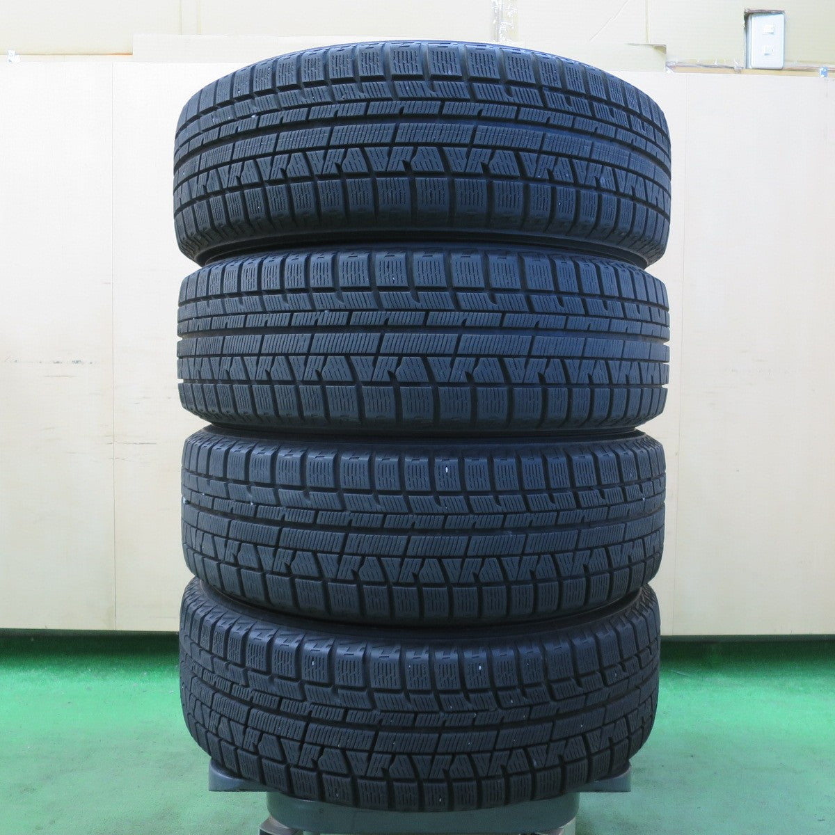 バリ溝!キレイ!9分★スタッドレス 185/60R15 ヨコハマ アイスガード iG50 プラス RiZLEY ZEFICE ライツレー 15インチ PCD100/4H★5051307イス